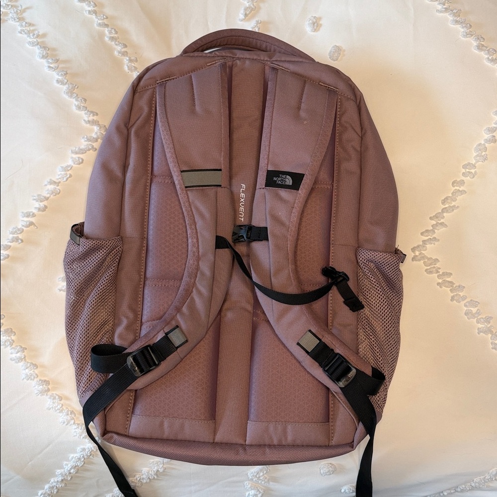 North face Jester laptop day backpack - Picture 10 of 12